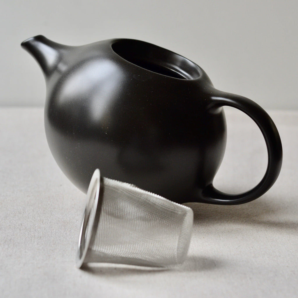 Eva teapot - Modern Ceramic Teapot with Infuser - Black